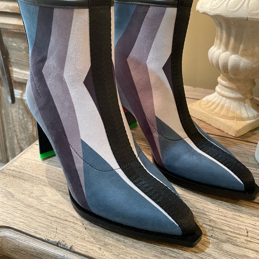 United Nude Stylish Women's Multicolor Ankle Boots size 5